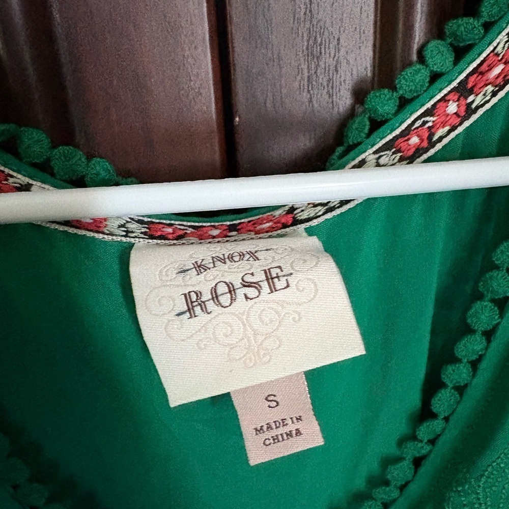 Women’s Emerald Green Embroidered Sleeveless Boho Dress size small - Picture 3 of 3